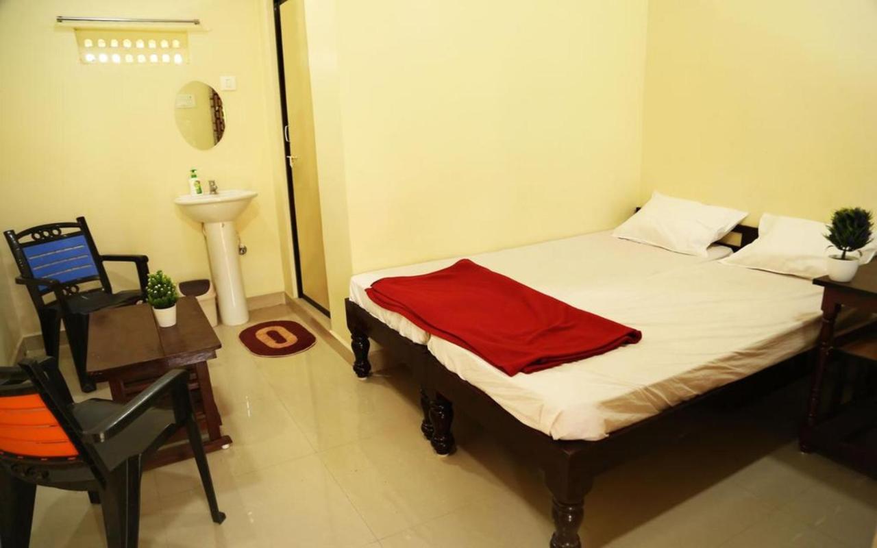 Hotel Megha Resort Hampi Kültér fotó