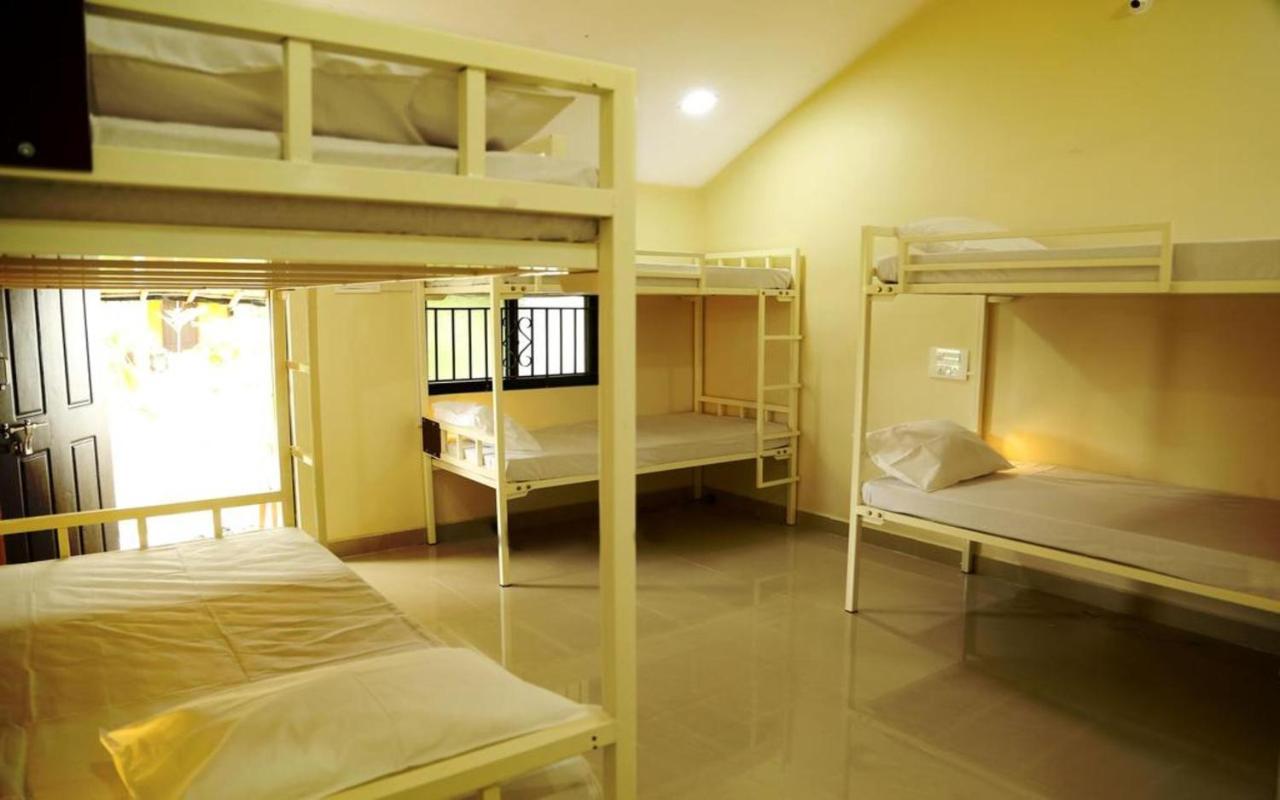 Hotel Megha Resort Hampi Kültér fotó